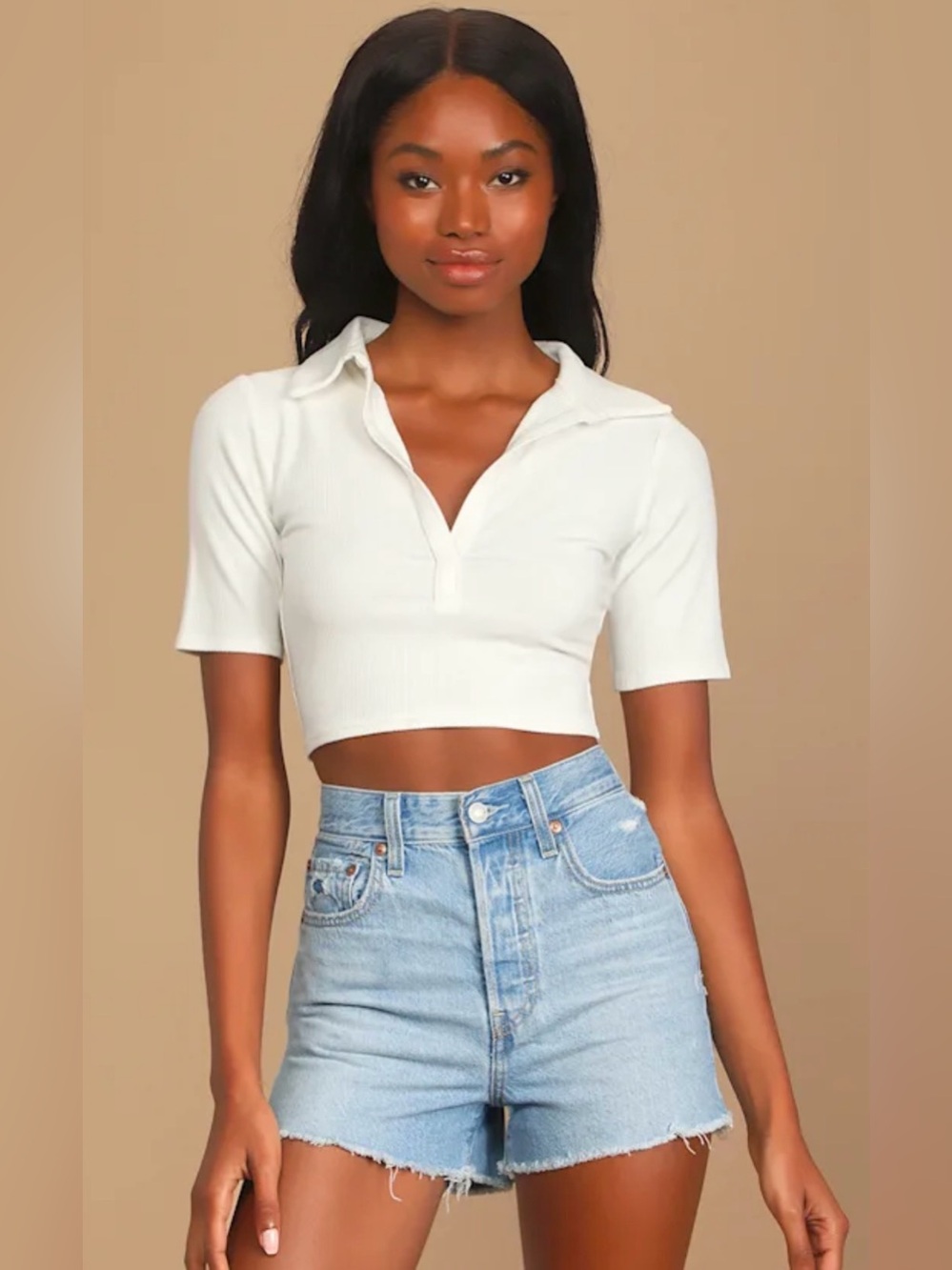 Levi’s Ribcage Light Wash Button Fly Denim Shorts